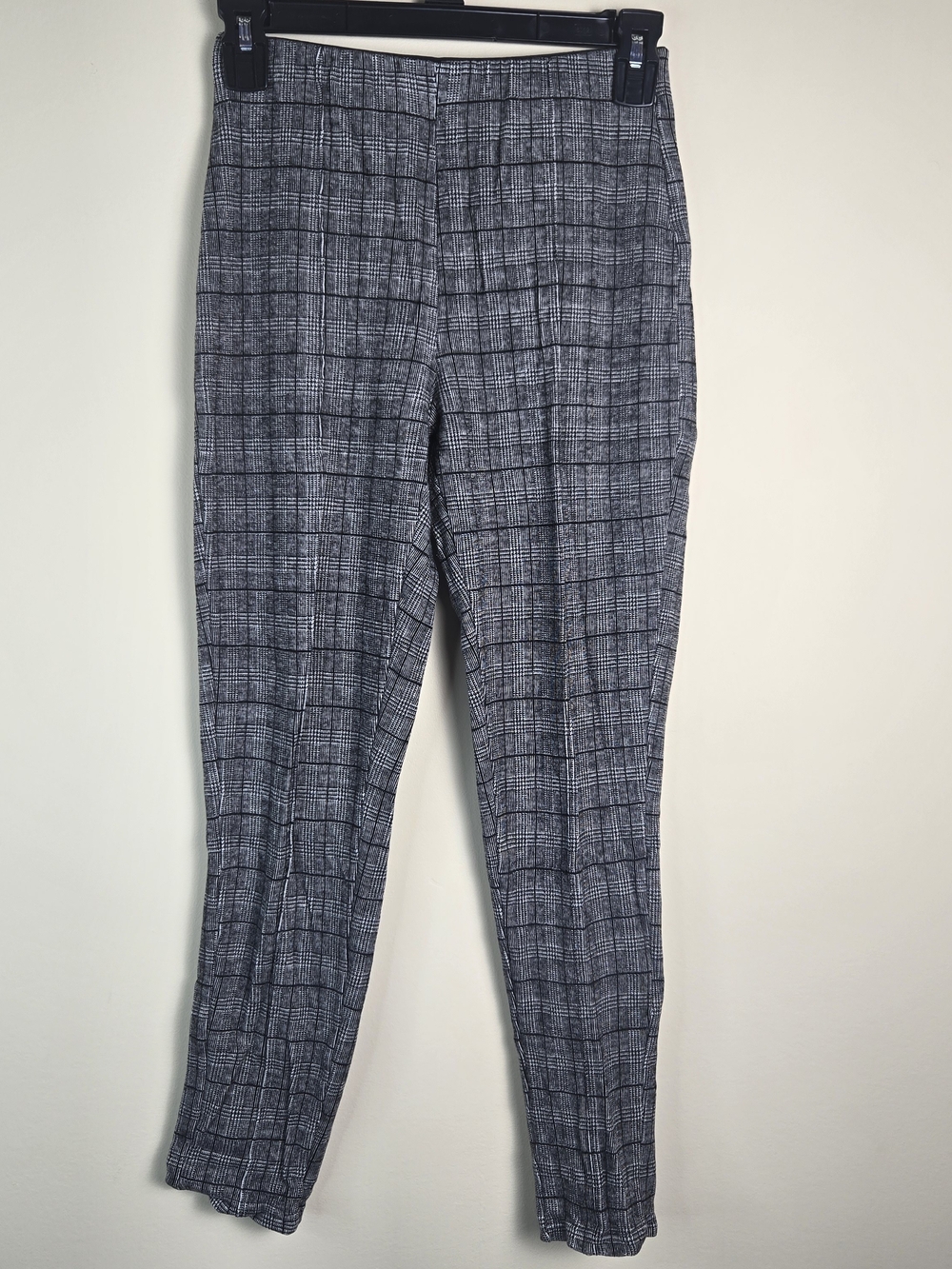 Women's KAY UNGER NEW YORK Gray Black Plaid Trousers S